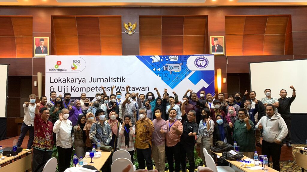 Bersama SKK Migas LPDS Selenggarakan UKW di Balikpapan